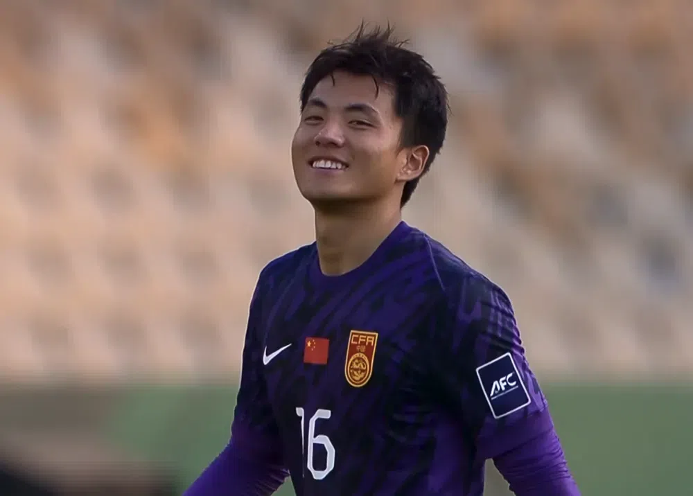 缺谁谁尴尬？国足3-0泰国，头号球星停赛目睹大胜，亚运3场0球0助