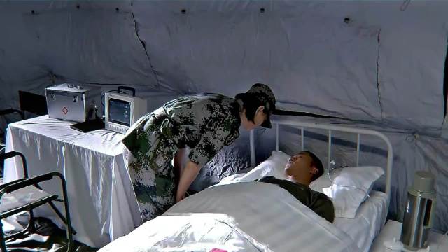新兵蛋子在演习中，竟然淘汰了一名敌方上尉军官