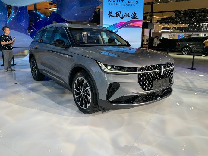 林肯航海家2023款值得买吗？32.88万起的豪华中型SUV，3个维度说清+FAQ