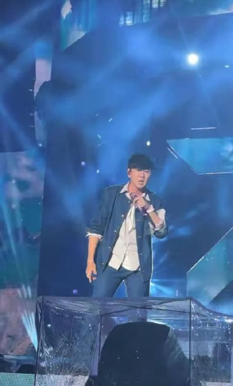 上班，林俊杰最新音乐节压轴登场