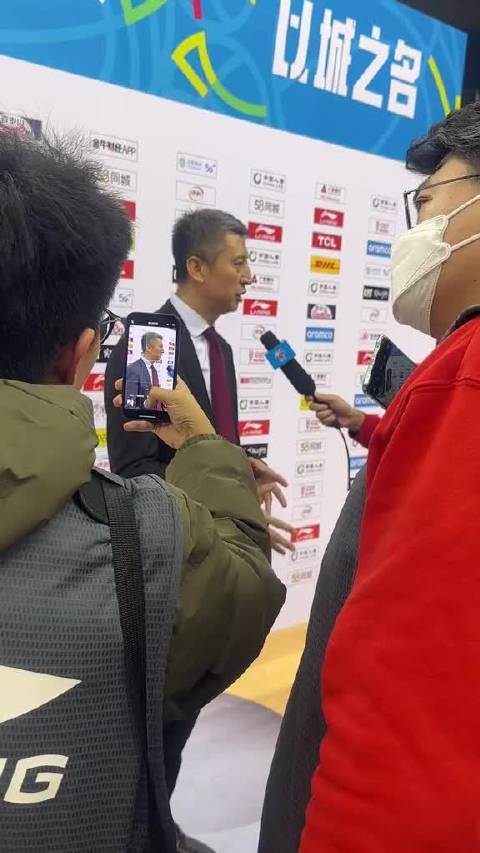 郭士强执教的中国男篮在缺少杨瀚森的情况下…