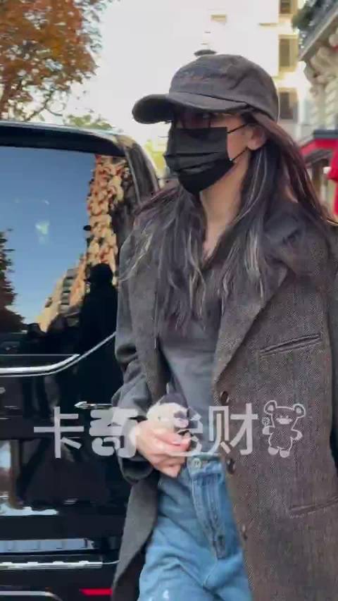 好帅的迪神好可爱的蜜袋鼬 梦回贺思慕