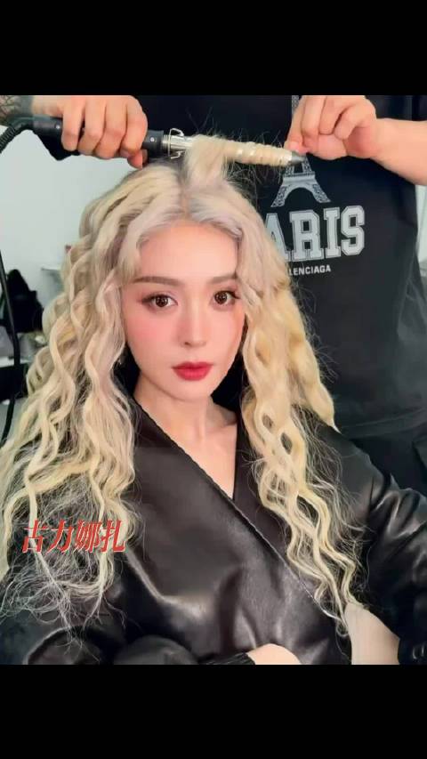 同一化妆师手下的女明星，娜扎、周也、陈都灵、姜佩瑶，你觉得谁的妆最美？