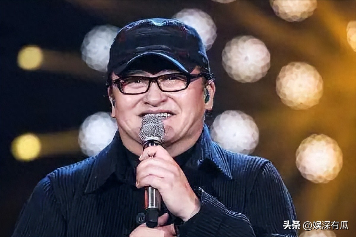 刘欢离世不到1天，荒唐的一幕上演，吉克隽逸表态，韩磊被翻旧账