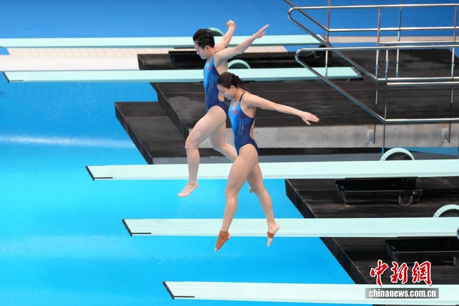 （爱知·名古屋亚运会）陈艺文/陈佳获女子双人3米板金牌