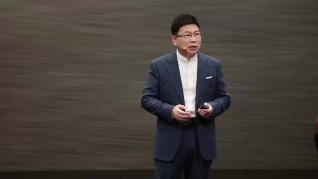 9月28日，全面焕新的智界R7迎来正式上市…