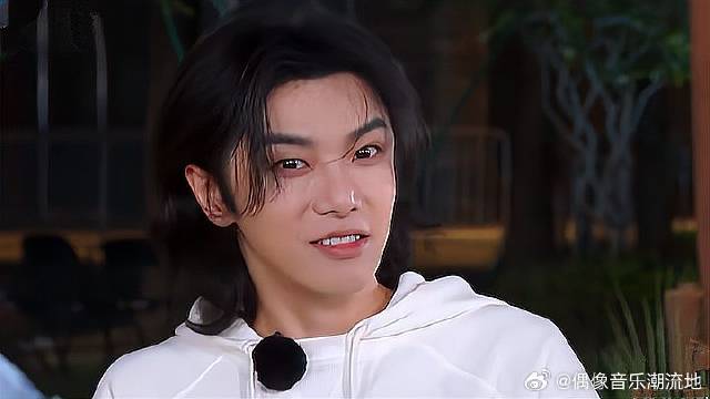 王牌下班游戏，沙溢一秒答对问题，华晨宇在旁边都看呆了！