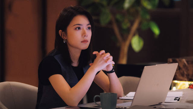 赵今麦在无可替代中演绎徐迟蜕变，演技扎实有力