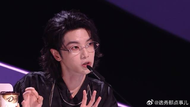 华晨宇非要鸡蛋里挑骨头，那英脱口而出：你别挑了