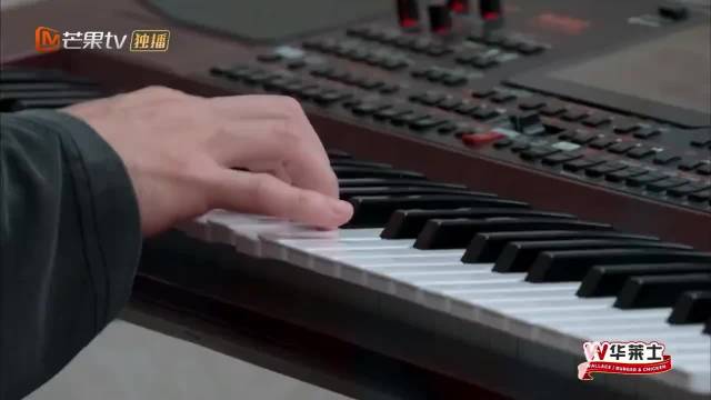 本来是和兄弟在一起，出来后变成和嘘嘘在一起了 0713