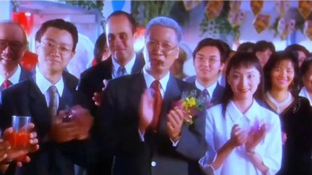 周星驰这段眼不眼熟，这部剧真的特别超前