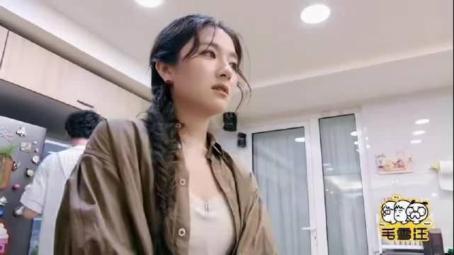 毛雪汪这段太接地气了杨紫李兰迪当初拼单洗发水结缘…