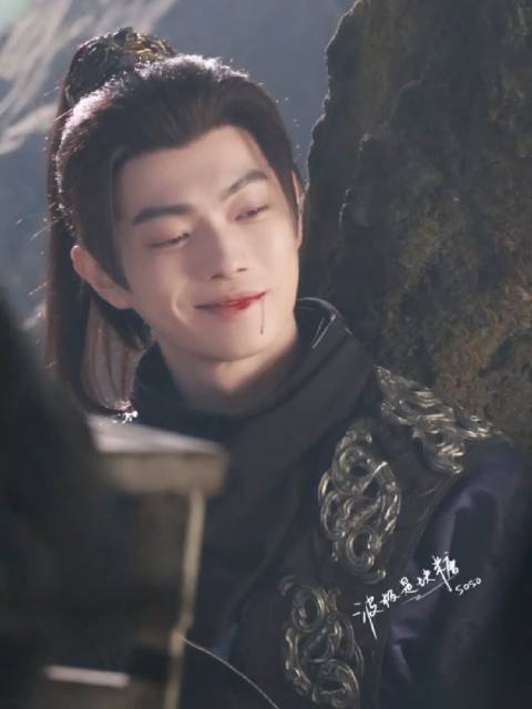 许凯史无名 十五名邪魅一笑是要勾谁 cr 9207270978