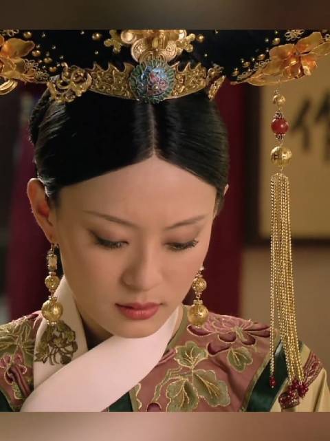 四大爷没有帝王的气度，反而像普通夫妻之间那种吵架后低下头的感觉