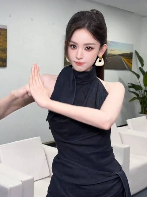 娜扎版学功夫练武术来也，世一萌的小女孩亲亲亲