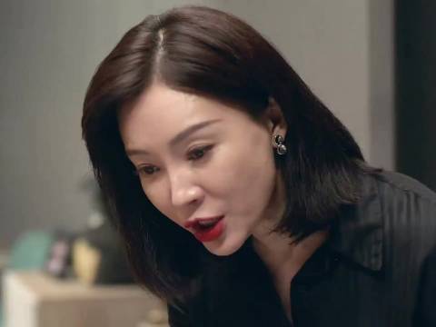 人格魅力强的女性，桀骜不驯难以驾驭