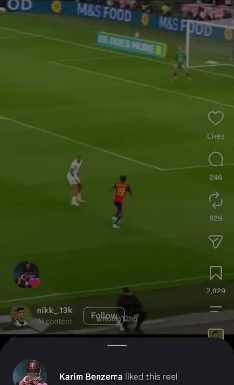 本泽马点赞亚马尔对阵英格兰的表现
