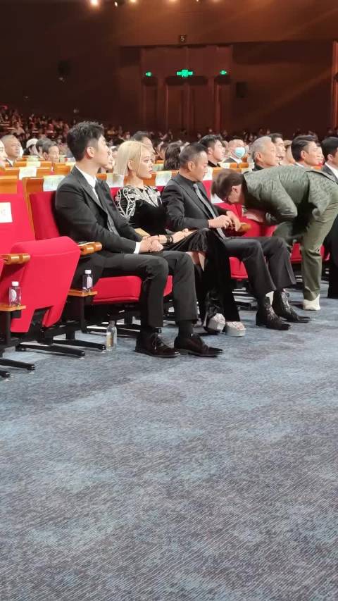 成龙大哥的什么东西丢了