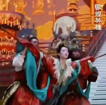 张艺凡化身张十二娘敦煌以舞为刃