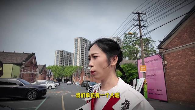 偶遇姐姐，带她体验兰博基尼！姐姐还缺弟弟吗？