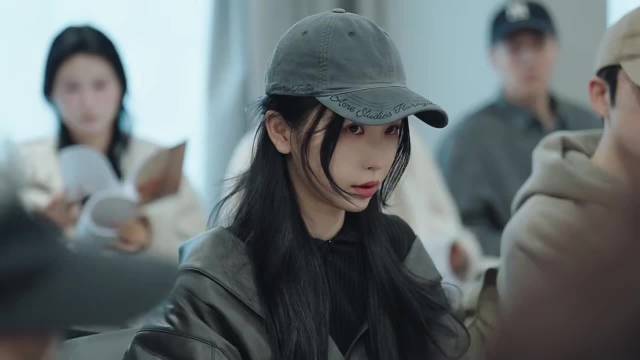 又又又传到虞书欣了哈哈哈网传此剧改成双女主由虞书欣搭档王晓慧出演…