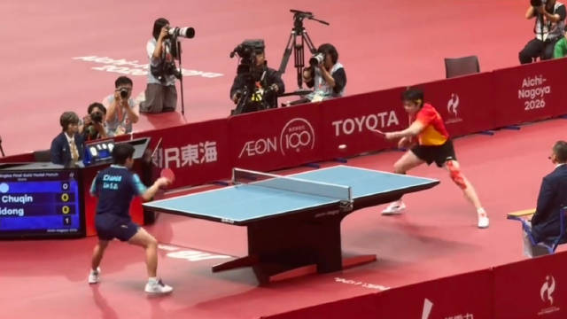 林诗栋4-0完胜王楚钦夺冠，教练席凝重秦志戬鼓掌收回