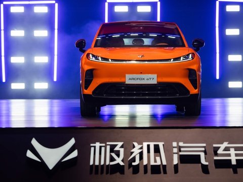 二胎家庭预算选车，15万级纯电SUV看极狐阿尔法T7