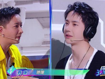 全员“心有灵犀”玩传声筒，踩脚环节竟有人当场跪倒？