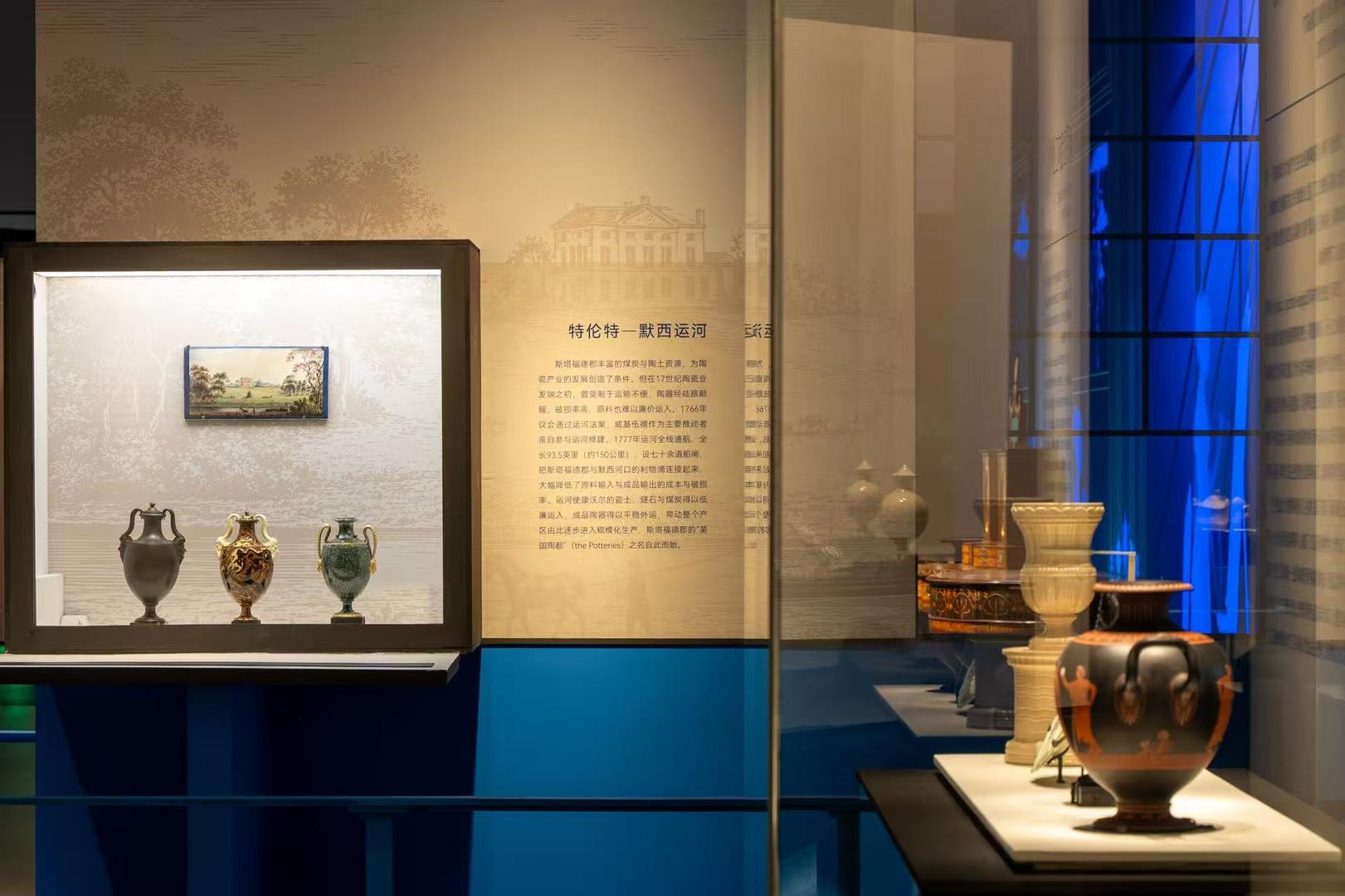 在成都这场英国名瓷展上,看中国瓷器“种子”开出的西洋之花 在成都这场英国名瓷展上,看中国瓷器“种子”开出的西洋之花