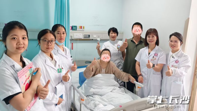 47岁女士肚子鼓胀以为发福,不料是宫颈肌瘤在作祟 47岁女士肚子鼓胀以为发福,不料是宫颈肌瘤在作祟