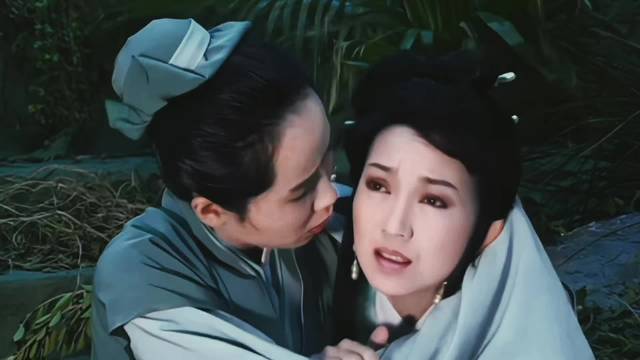 后来… 南山的风吹散了谷堆 北海的水，淹没了过往