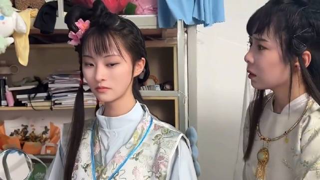 学生宿舍翻拍红楼梦，逼真效果以假乱真