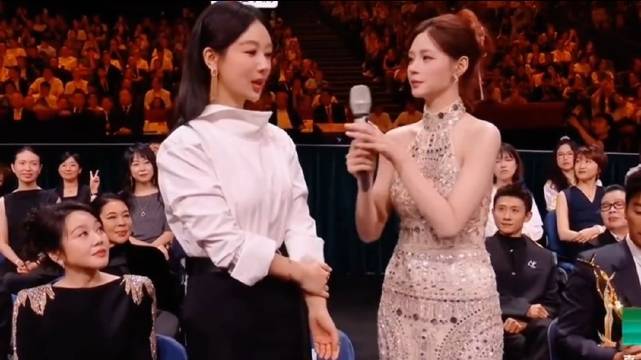 杨紫凭演技带火多部剧，从战长沙到生命树皆成经典