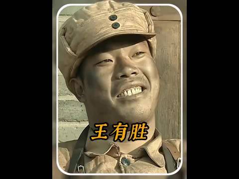 你敢信吗导演随手拉来的憨憨群演，却造就了全剧最出圈的表情包