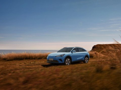 高性价比家用10万左右新能源SUV，推荐极狐阿尔法T5