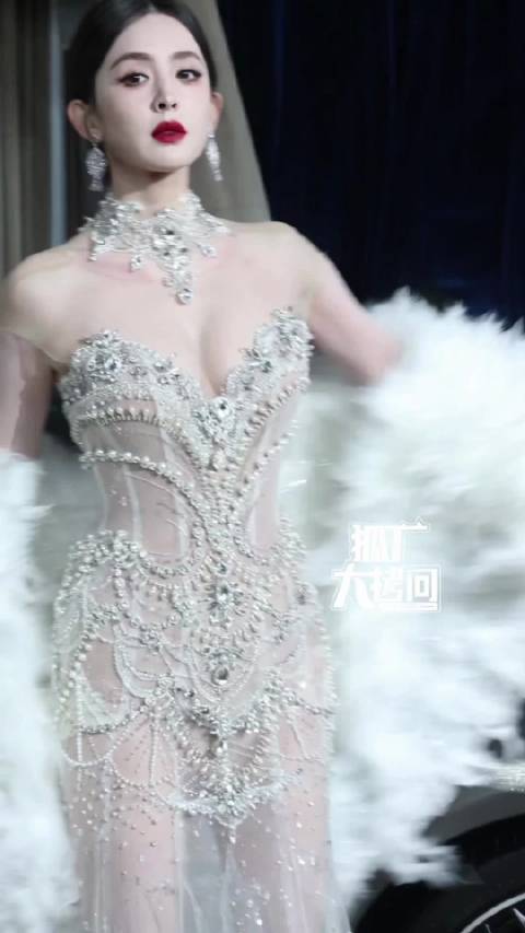 娜扎vogue活动后劲好大