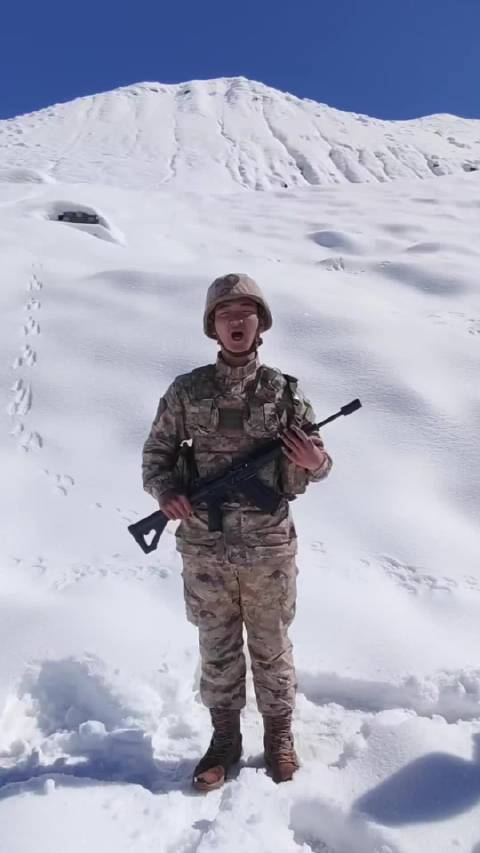 来，感受雪山下的滚烫告白