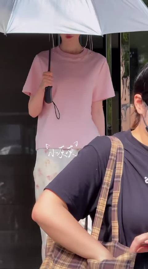 宋轶《豹隐南山》今日上班路透来了，你期待她在剧中的演绎吗？