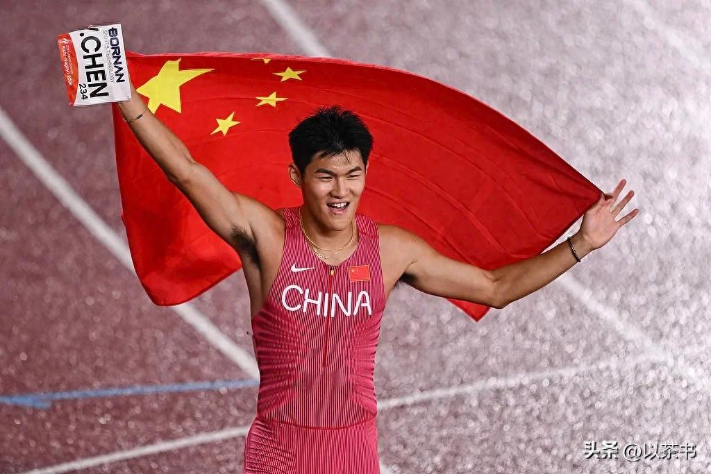 第二个刘翔？陈圆将苦练9年终得冠，恩师身份曝光，难怪底气十足