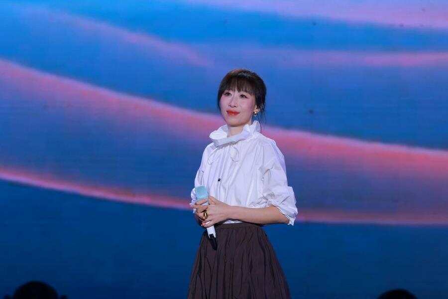 “山海和鸣·乐动东港”群星演唱会举行，萧敬腾、苏有朋、任素汐等献唱，央视频播出