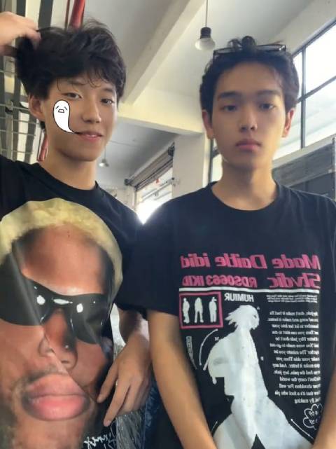 单眼皮帅哥喜欢和单眼皮帅哥做朋友
