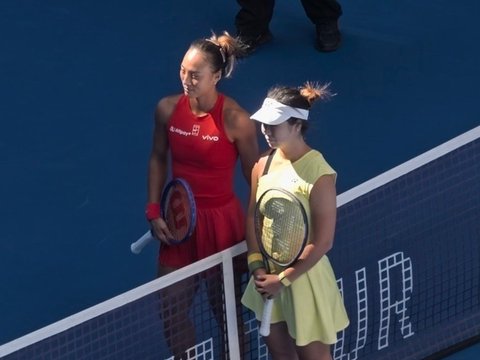 低开高走!郑钦文决胜局状态拉满,2-1胜施晗晋级下一轮! 低开高走!郑钦文决胜局状态拉满,2-1胜施晗晋级下一轮!