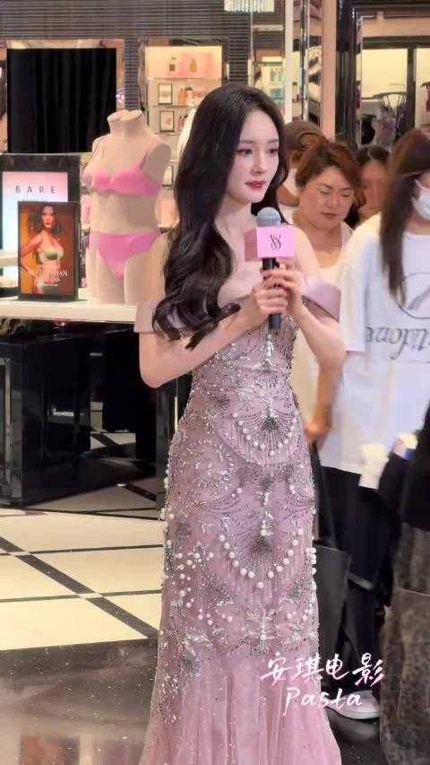 杨幂今年三度陪跑白玉兰、百花、金鹰奖