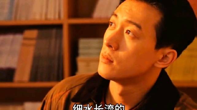 女人花光积蓄给丈夫开了一家书店，以为能过上安稳日子…