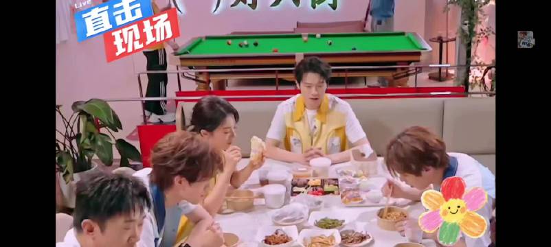 赵今麦不敢接魏大勋的话…