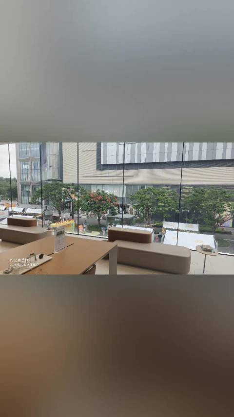 新店探店座椅柔软车机流畅体验分享