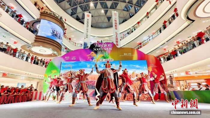 古韵新风庆国庆 广东化州举办非遗代表性项目展演活动