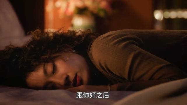 因为心里全是算计手上占满鲜血所以额外渴望纯洁的柔软的简单的一切