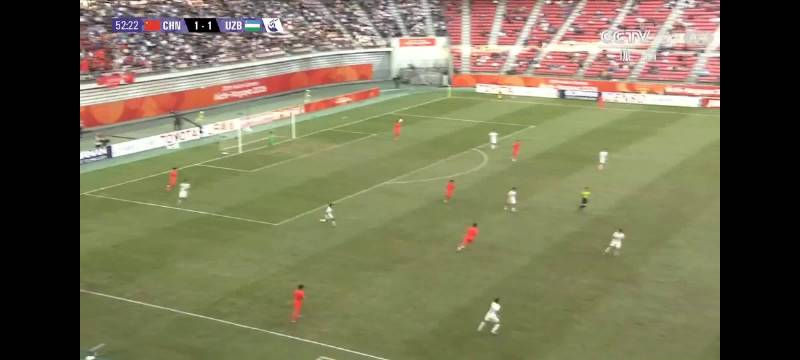 王钰栋第53分钟世界波，U23国足2-1领先乌兹别克
