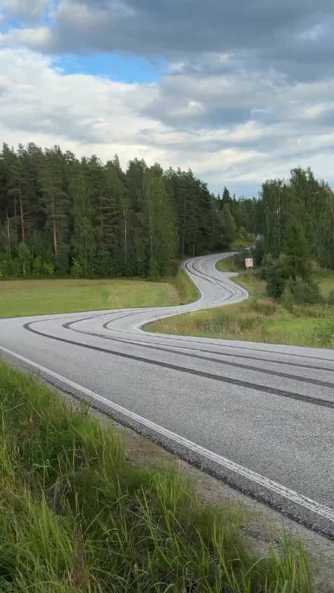 完美漂移，来自Kalle Rovanperä的操控